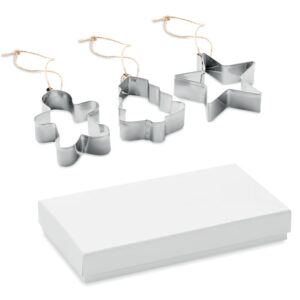 Christmas gadget cookie cutters CUQUI SET Set of 3 cookie cutters in stainless steel with jute Cord. Shape and bake fresh Christmas themed cookies or use these cookie cutters as Christmas decorations. Hang them on the jute cord in the Christmas tree as decoration. Magnus Business Gifts is your partner for merchandising, gadgets or unique business gifts since 1967. Certified with Ecovadis gold!
