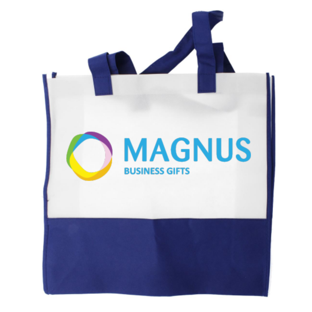 Gadget with logo Shopping bag VIVI Shopping or beach bag with logo in non-woven material. 80 gr/m². Available color: Blue Dimensions: 39X12,5X35,5 CM Width: 12.5 cm Length: 39 cm Height: 35.5 cm Volume: 0.46 cdm3 Gross Weight: 0.056 kg Net Weight: 0.049 kg Magnus Business Gifts is your partner for merchandising, gadgets or unique business gifts since 1967. Certified with Ecovadis gold!