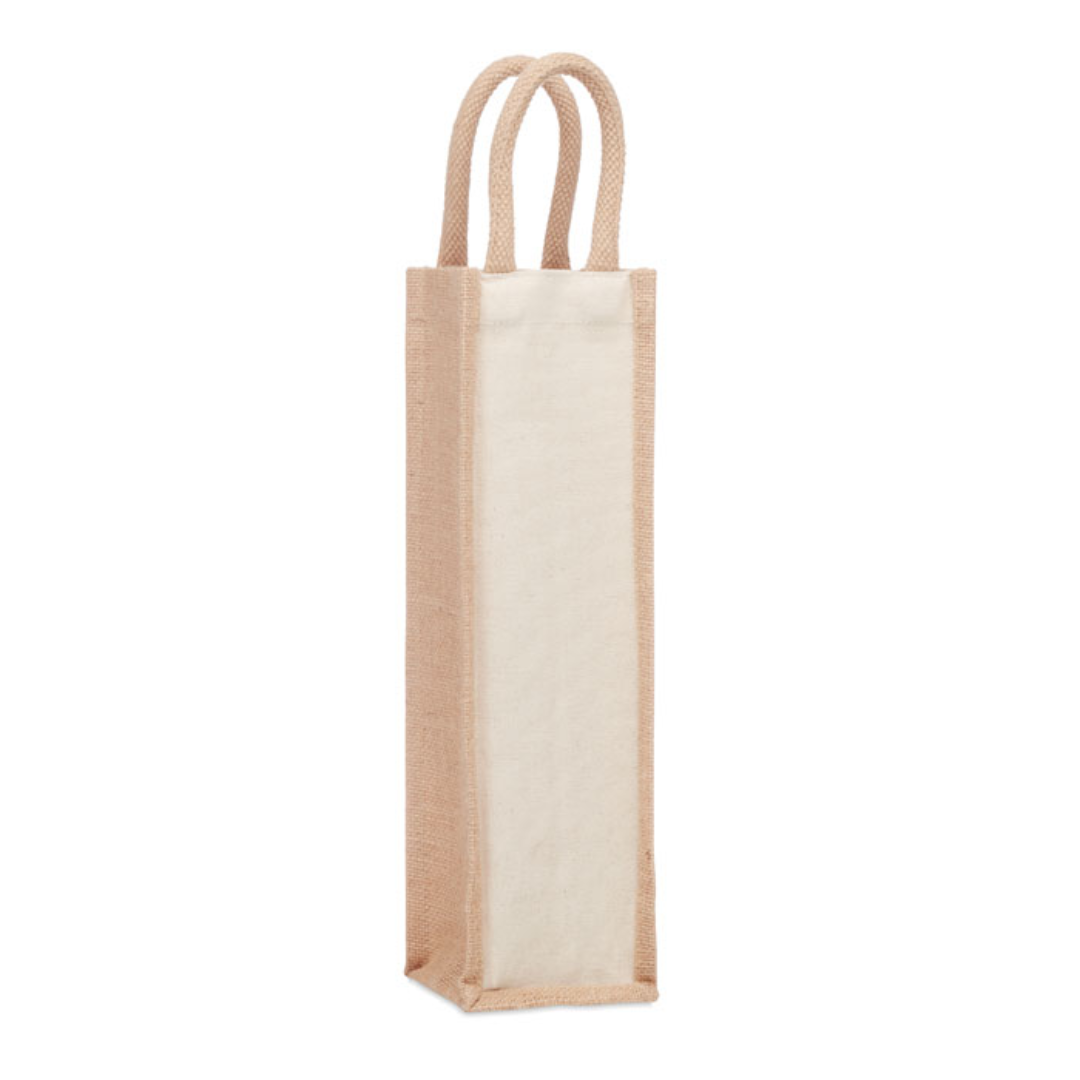 Gadget with logo Wine gift bag CAMPO DI VINO Wine gift bag with logo for one bottle in jute and 320 gr/m² canvas. Wine bottle is not included! Surprise someone special with a delicious wine. Presented in this high quality gift bag, your gift wil definitely be appreciated. Available color: Beige Dimensions: 11X10X35CM Width: 10 cm Length: 11 cm Height: 35 cm Volume: 1.4 cdm3 Gross Weight: 0.112 kg Net Weight: 0.09 kg Magnus Business Gifts is your partner for merchandising, gadgets or unique business gifts since 1967. Certified with Ecovadis gold!