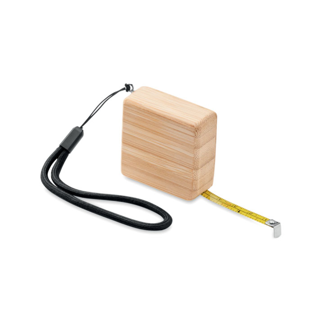 Gadget with logo Measuring tape SOKUTEI 1M bamboo square measuring tape including wrist strap. A useful tool for measuring items with a natural touch thanks to the bamboo casing. Bamboo is a natural product, there may be slight variations in colour and size per item, which can affect the final decoration outcome. Available color: Wood Dimensions: 16,5X4,5X2CM Width: 4.5 cm Length: 16.5 cm Height: 2 cm Volume: 0.085 cdm3 Gross Weight: 0.037 kg Net Weight: 0.035 kg Magnus Business Gifts is your partner for merchandising, gadgets or unique business gifts since 1967. Certified with Ecovadis gold!