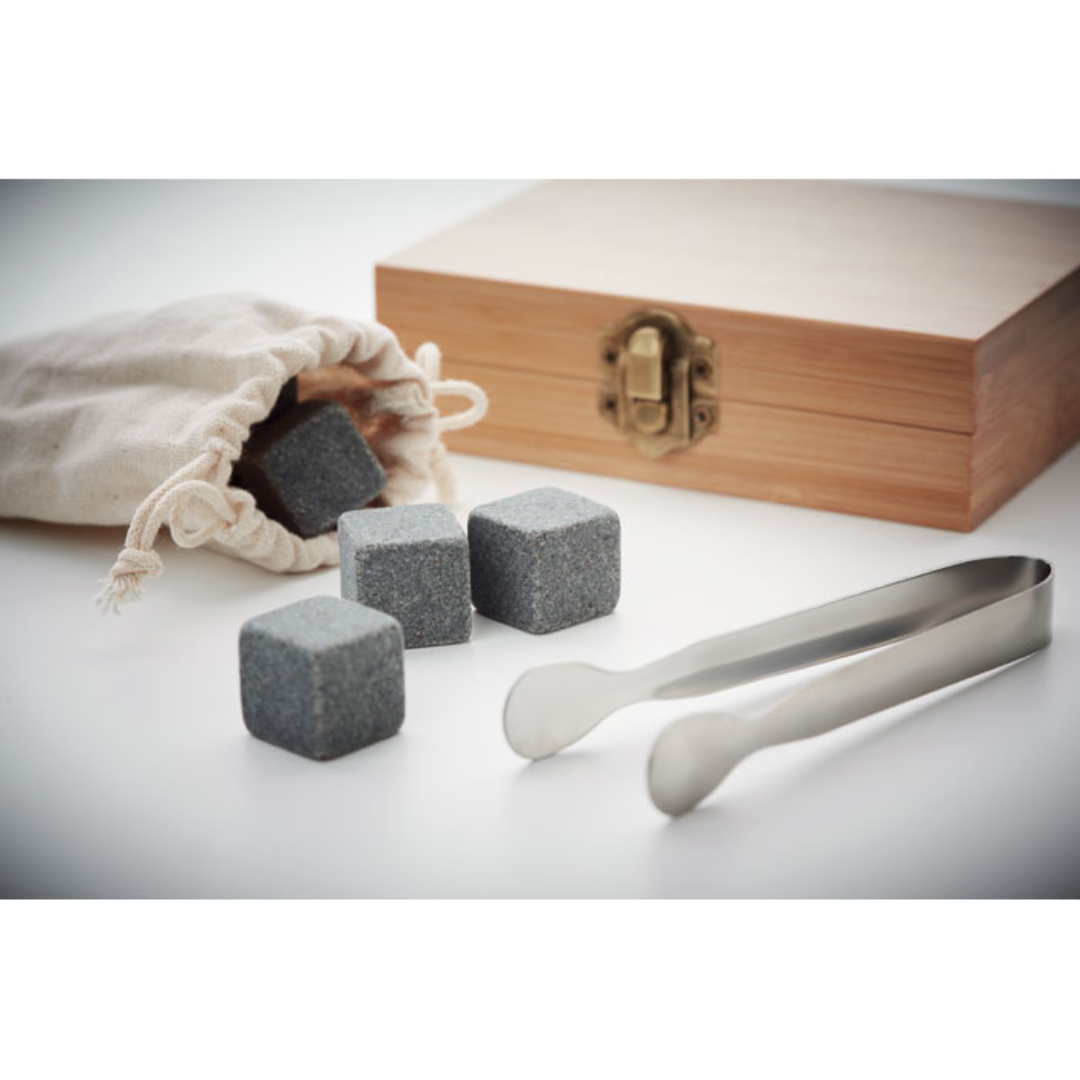 Ice cubes Gift box with logo DUNDALK Reusable stone set in bamboo gift box. Includes 9 reusable stone ice cubes with storage cotton pouch and tongs. Bamboo is a natural product, there may be slight variations in colour and size per item, which can affect the final decoration outcome. Magnus Business Gifts is your partner for merchandising, gadgets or unique business gifts since 1967. Certified with Ecovadis gold!