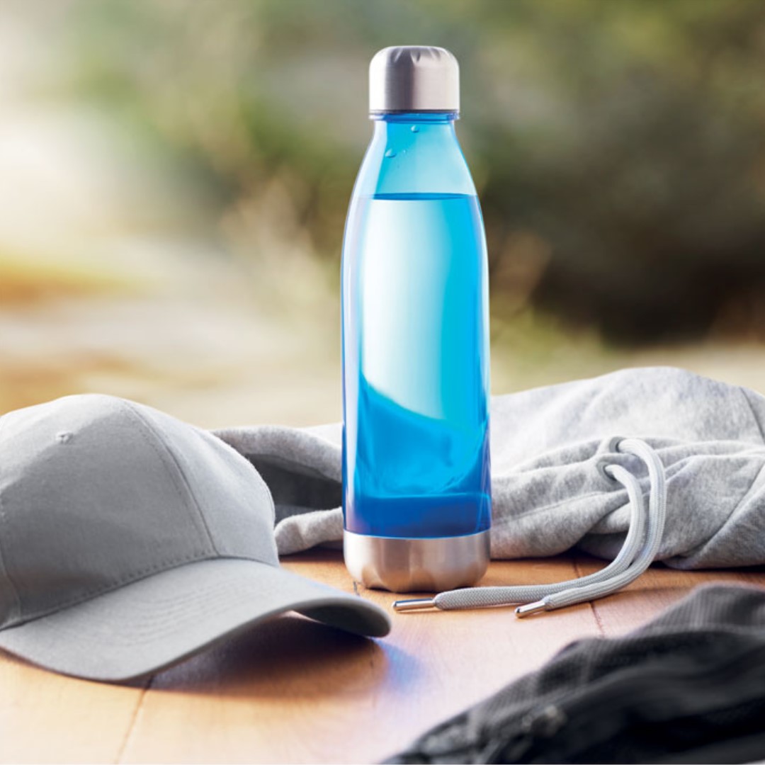 Water bottle with logo ASPEN Drinking bottle in Tritan™ which is BPA free with stainless steel lid and bottom. Capacity: 600 ml. Not suitable for carbonated drinks. Leak free. Available color: Transparent Lime, Transparent, Transparent Red, Transparent Blue, Transparent Grey Dimensions: Ø6X25CMHeight: 25 cmDiameter: 6 cmVolume: 1.704 cdm3Gross Weight: 0.138 kgNet Weight: 0.111 kg Magnus Business Gifts is your partner for merchandising, gadgets or unique business gifts since 1967. Certified with Ecovadis gold!