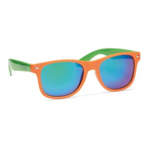 Gadget with logo Sunglasses MPSG01 Fully customized PC Sunglasses with optional antibacterial treatment (ISO 22196). Create your favorite design Sunglasses with the numerous possibilities. PC frame colour: choose one (or two) of the popular standard colors or have your PMS colour closely matched. Logo design: add a silkscreen logo or have the outside printed with your edge-to-edge (full colour) design. Lens (UV400, CE): choose the darktinted 'smoke' lens or change them for one of the coloured 'mirrored' lenses.