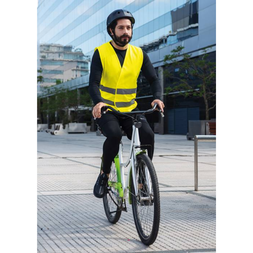 Safety vest with Logo Stuttgart - Certified according to EN ISO 20471:2013/A1:2016 - Best-selling car accessoire - Available in two colours and sizes - Two 5 cm wide reflective stripes all around the body - Adjustable size one hook and loop fastener Available color: Yellow, Orange Magnus Business Gifts is your partner for merchandising, gadgets or unique business gifts since 1967. Certified with Ecovadis gold!