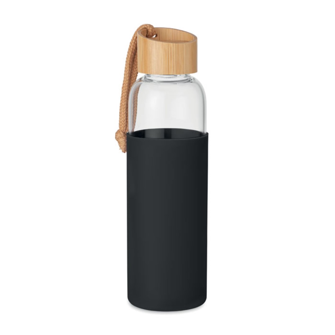 Water bottle with logo CHAI Gadget water bottle with logo in glass with silicone pouch. Bamboo lid with cotton wrist loop. Not suitable for carbonated drinks. Leak free. Capacity: 500 ml. Magnus Business Gifts is your partner for merchandising, gadgets or unique business gifts since 1967. Certified with Ecovadis gold!