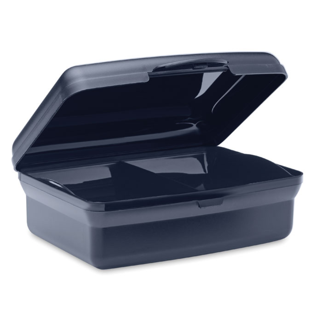 Lunchbox with logo CARMANY Lunch box in recycled PP with click closure. Capacity: 800 ml. Available color: Red, Dark Navy, White, Black Dimensions: 17X12X6CM Width: 12 cm Length: 17 cm Height: 6 cm Volume: 1.78 cdm3 Gross Weight: 0.12 kg Net Weight: 0.095 kg Magnus Business Gifts is your partner for merchandising, gadgets or unique business gifts since 1967. Certified with Ecovadis gold!