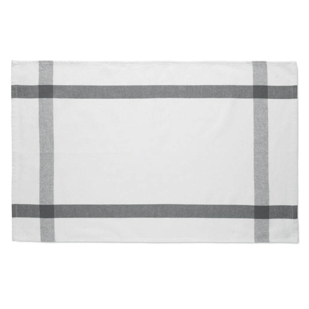 Kitchen gadget with logo Towel KITCH Recycled poly cotton kitchen towel in recycled fabrics (50% recycled cotton and 50% recycled polyester). 180 gr/m². Available color: Blue, Red, Grey Dimensions: 40X65CM Width: 40 cm Height: 65 cm Volume: 0.3 cdm3 Gross Weight: 0.06 kg Net Weight: 0.053 kg Magnus Business Gifts is your partner for merchandising, gadgets or unique business gifts since 1967. Certified with Ecovadis gold!