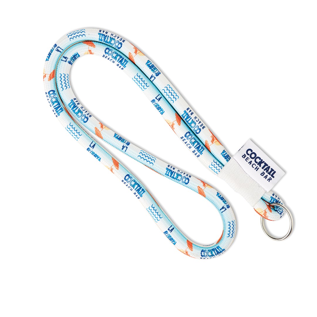 Key cord with woven label Polyester cord lanyard with a 4 colour woven label and a metal carabiner or choose from one of the other clip options. The ca. 90cm white cord is printed with a full colour sublimation and is suitable for repeated designs as the logo positioning can not be determined exactly. Magnus Business Gifts is your partner for merchandising, gadgets or unique business gifts since 1967. Certified with Ecovadis gold!