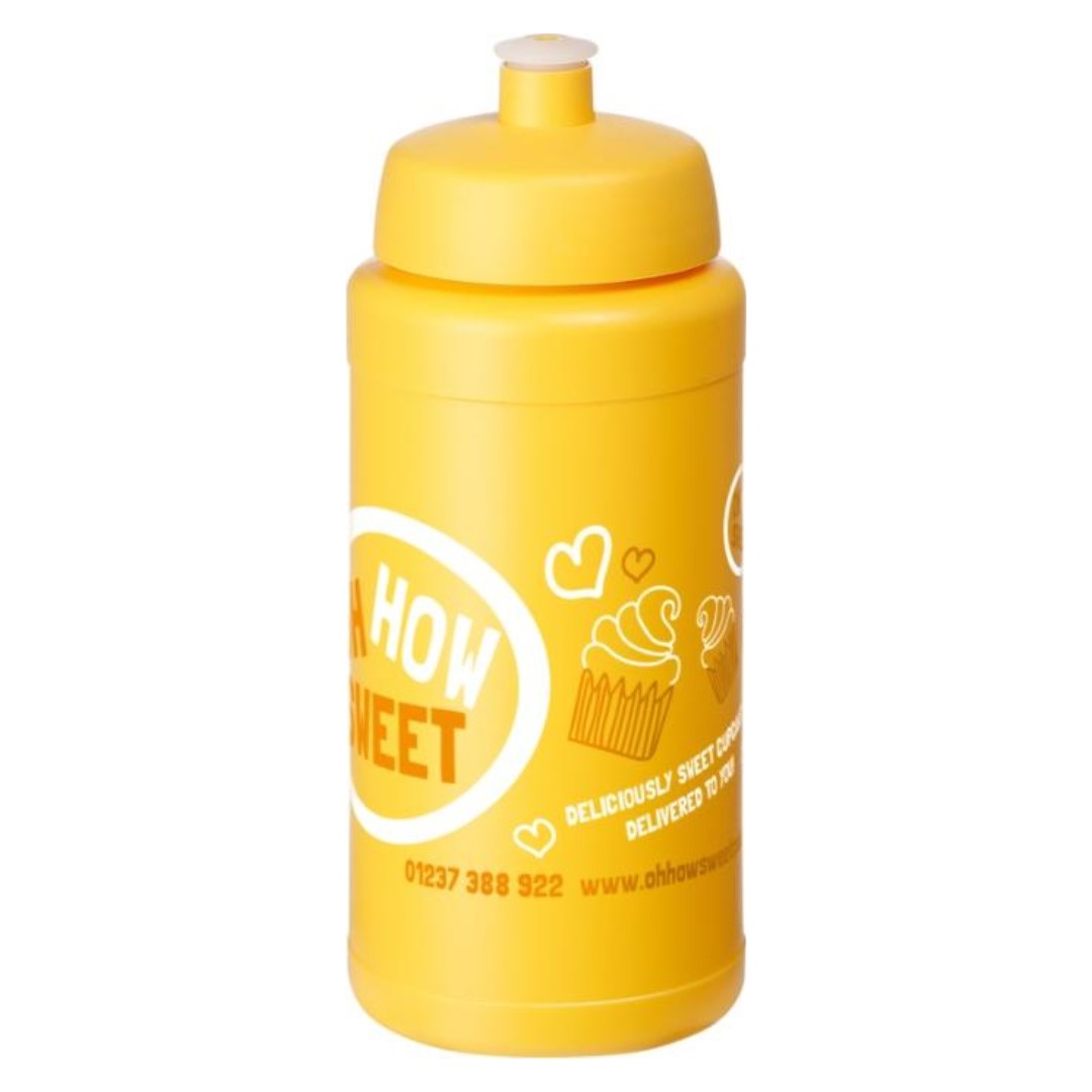Baseline Plus 500 ml drinking bottle with sports lid Single-walled sports bottle. Featuring a spill-proof lid with push-and-pull nozzle. Volume capacity is 500 ml. Mix and match colors to create your perfect bottle. Please contact us for more color options. Made in the UK. BPA-free. Complies with EN12875-1 and is dishwasher safe. HDPE Plastic, PP Plastic. Magnus Business Gifts is your partner for merchandising, gadgets or unique business gifts since 1967. Certified with Ecovadis gold!