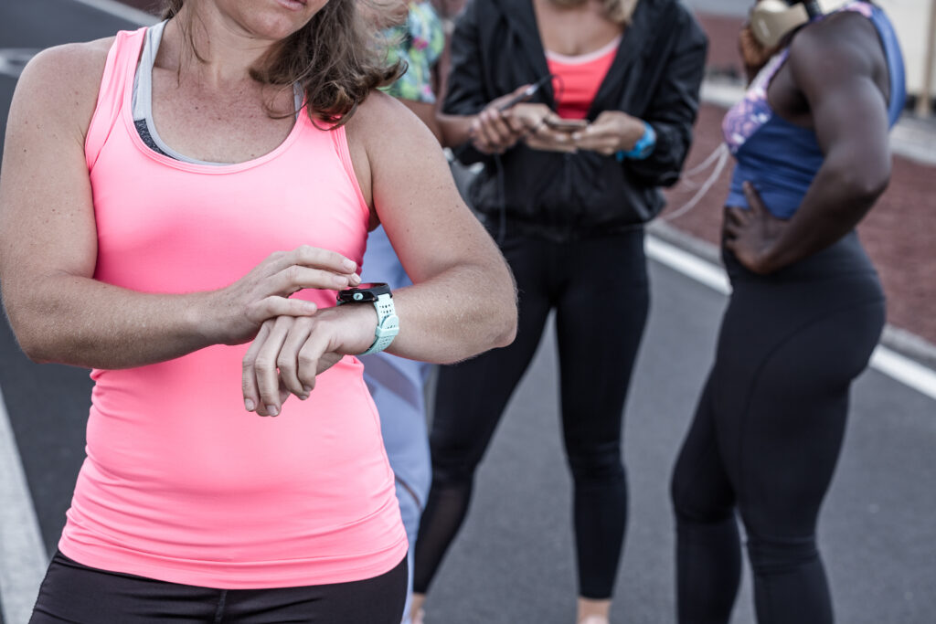 A smartwatch gadget with logo is a wearable device that can connect to your phone and provide you with notifications, track your fitness activity, and monitor your health metrics such as heart rate and sleep quality. A pedometer, on the other hand, is a small device that can track the number of steps you take in a day. When you have a smartwatch or pedometer personalized with your logo, it creates a walking advertisement for your brand. Your customers or employees will wear these devices every day, displaying your logo to a wide audience. This can help increase brand recognition and awareness, as well as create a positive association with your brand and a healthy lifestyle. Personalizing a smartwatch or pedometer with your logo is also a great way to incentive physical activity among your employees or customers. You can organize company-wide fitness challenges and offer rewards for achieving certain fitness goals. This not only promotes a healthy lifestyle but also boosts morale and teamwork among your employees. When you personalize a smartwatch or pedometer with your logo, you can choose from a range of customization options to make it unique to your brand. You can choose the color of the device, the type of printing, and the placement of the logo. Some smartwatches also come with additional features such as GPS tracking, music control, and voice commands.