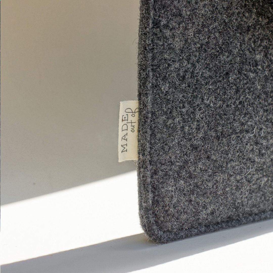 Recycled Felt Laptop Sleeve 15/16" - Image 3