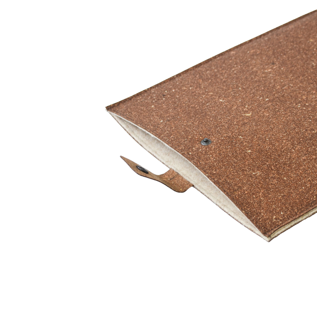 Recycled Leather Laptop Sleeve 14" - Image 9